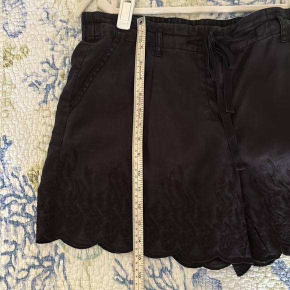 Ann Taylor black linen shorts. Size 10. - Picture 7 of 12